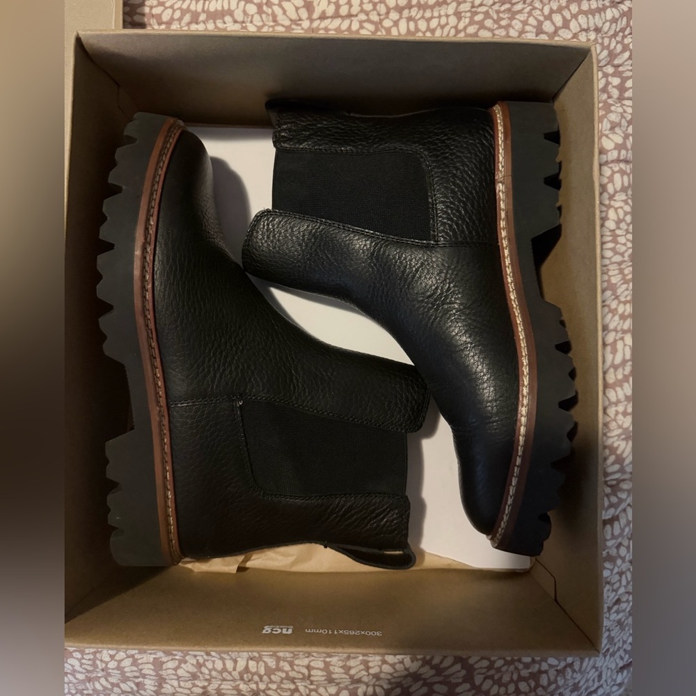 Madewell Black Leather Ankle Boots